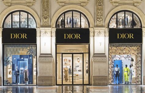 dior milan store|DIOR官方網站 .